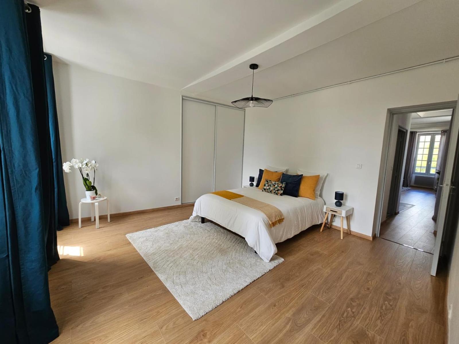 Apartamento Aux'Cerfs - A Deux Pas De L'Abbaye Auxerre Exterior foto